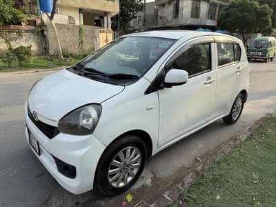 Daihatsu Mira 2012