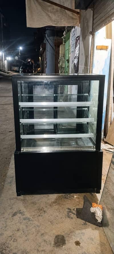Cake display chillar 4 shelf's | bakery display fridge | Glass display