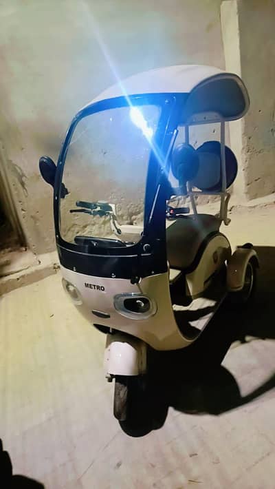 3 wheel scooty zero meter for sale