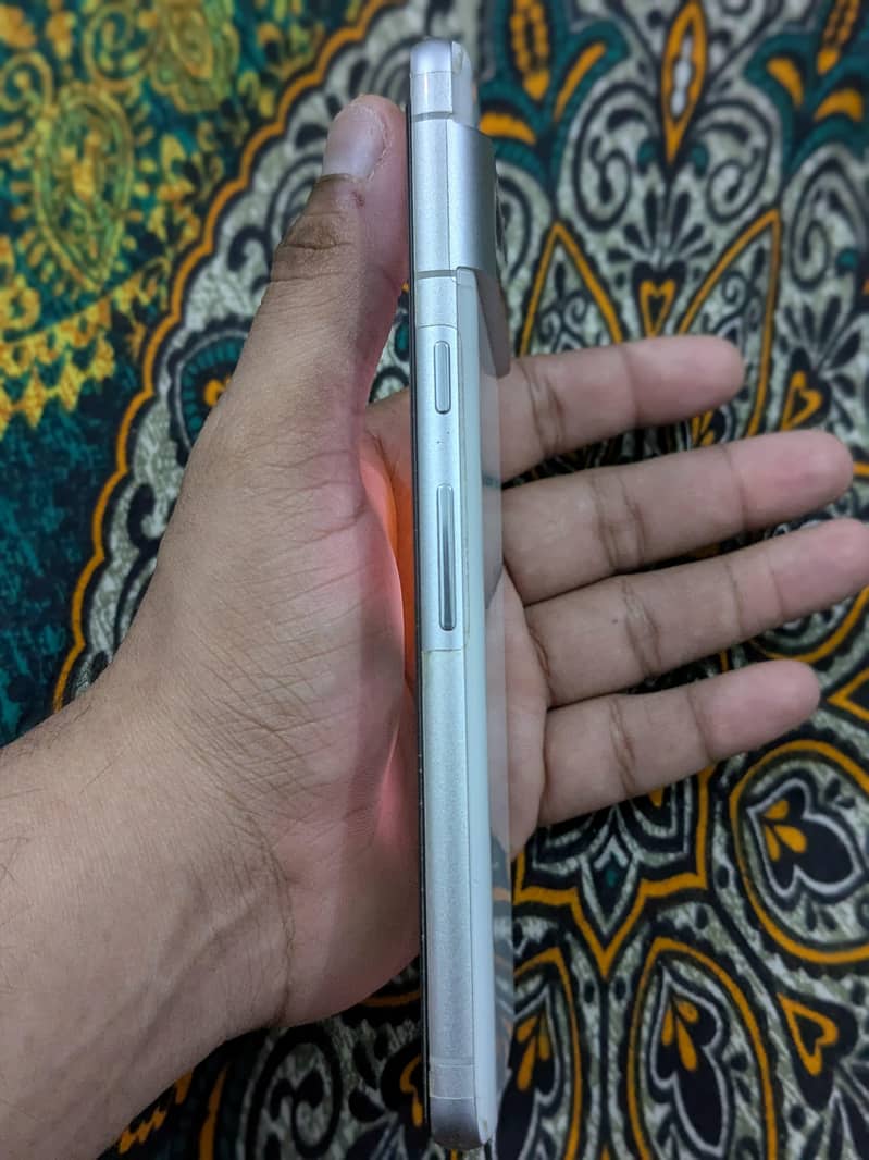 Google Pixel 7 3