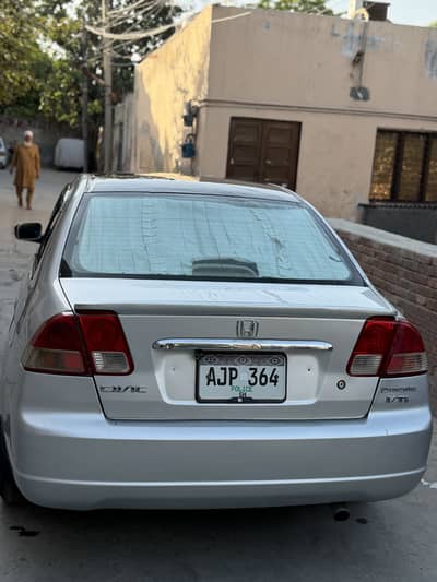 Honda Civic EXi 2005