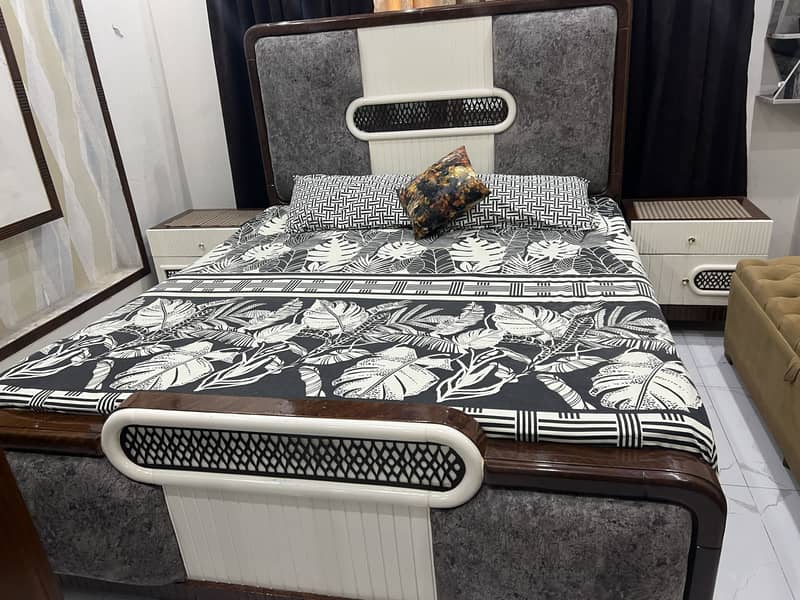 New bed set with side table 2