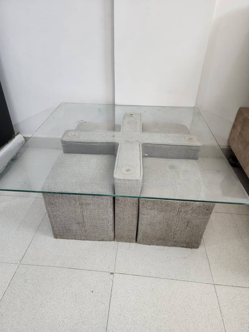 Center Table 0