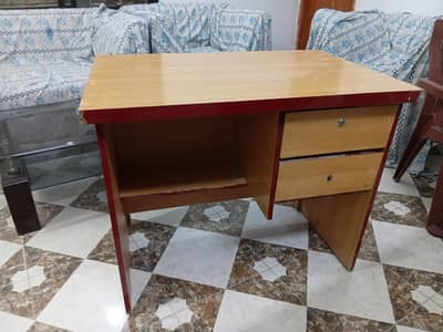 Ofice table for sell