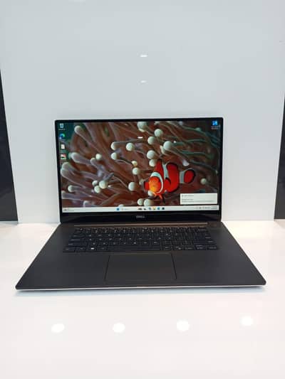 Dell Precision 5520 Mobile Workstation i7 7th 4GB GPU 4K touch display