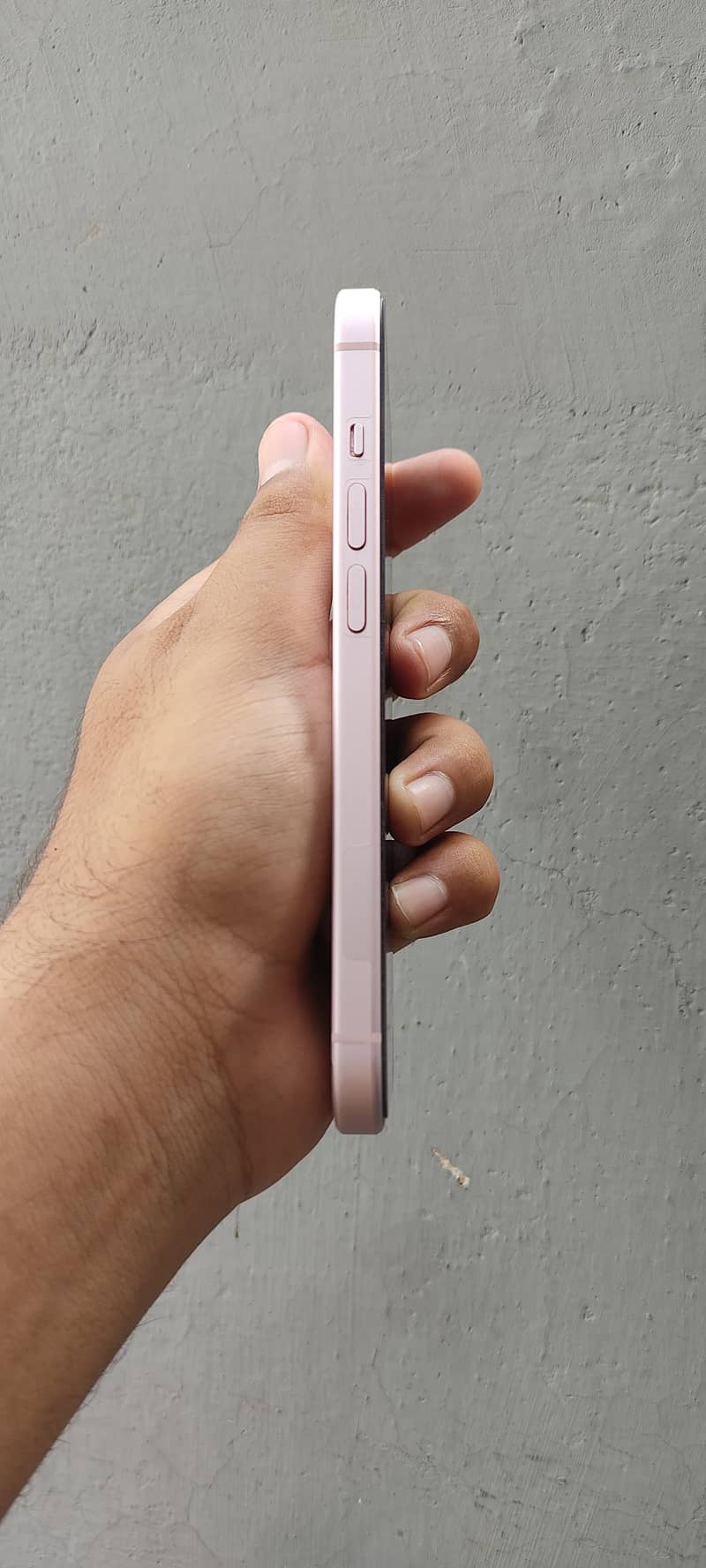 Apple iPhone 15 4