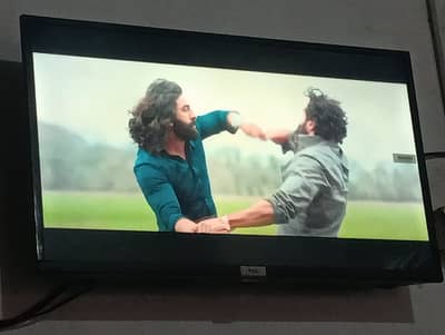 TCL LED 32 inch internet wali all ok no any foult