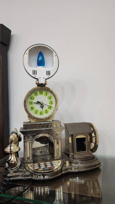 2 in 1 Land line phone and Clock