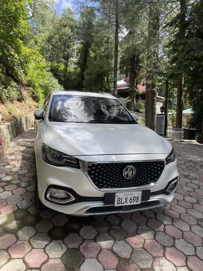 MG HS 2021
