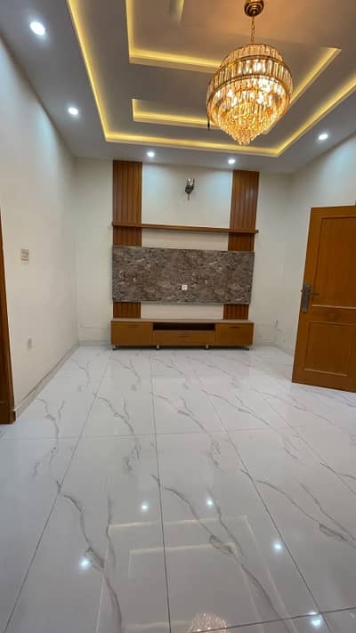 Prime Location 4 Marla House For rent In Warsak Road