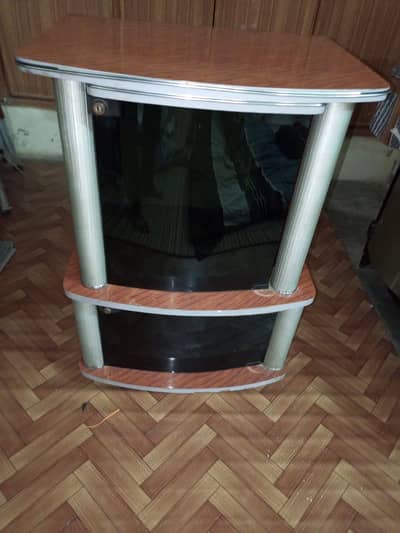 TV trolly in good condition