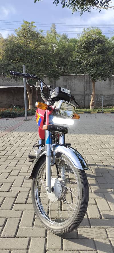 Honda CD 70 Model 2025