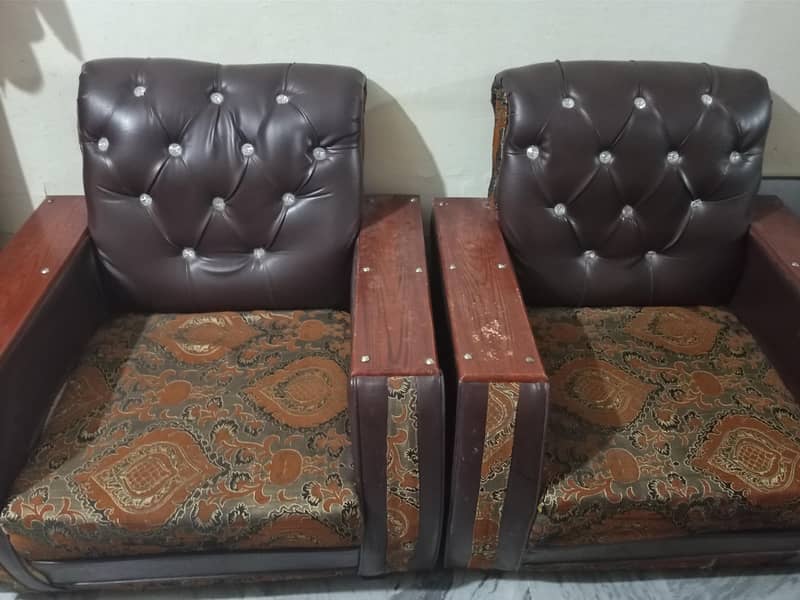 Good condition sofaa set 2