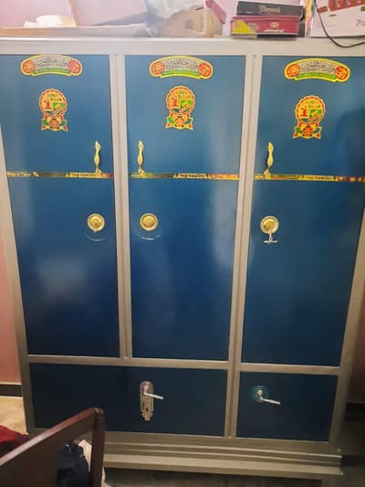 3 Door Heavy Steel Iron Wardrobe / Almari – Strong, Spacious & Neat