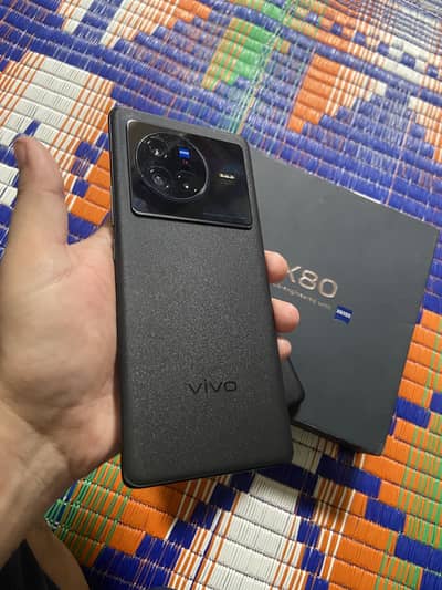 Vivo X80
