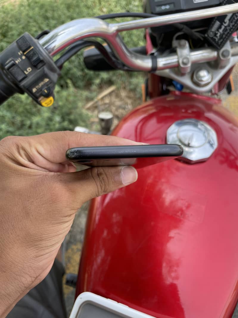 Apple iPhone 7 1
