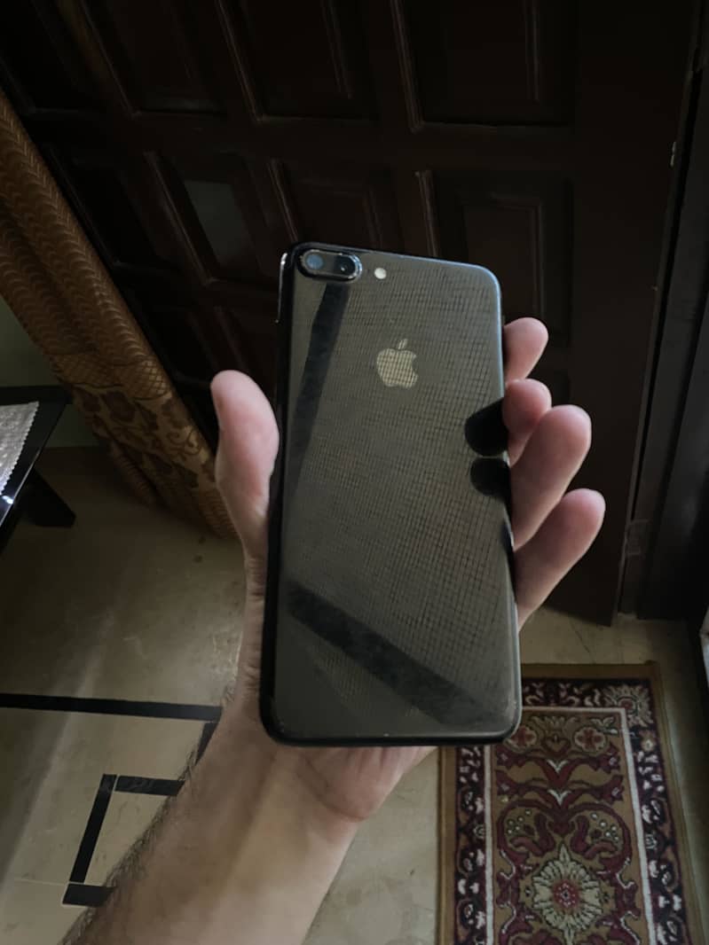 Apple iPhone 7 Plus 3