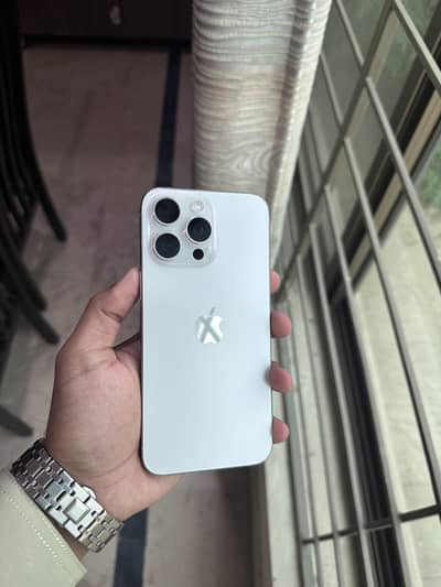 Apple iPhone 15 Pro Max jv
