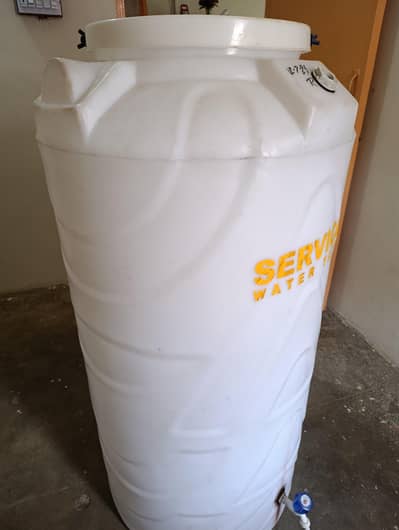 Service Water Tank 600 Litter