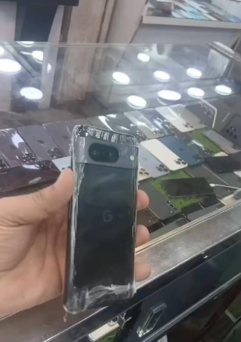 Google pixel 8 1