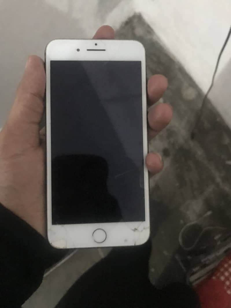Apple iPhone 8 Plus 0