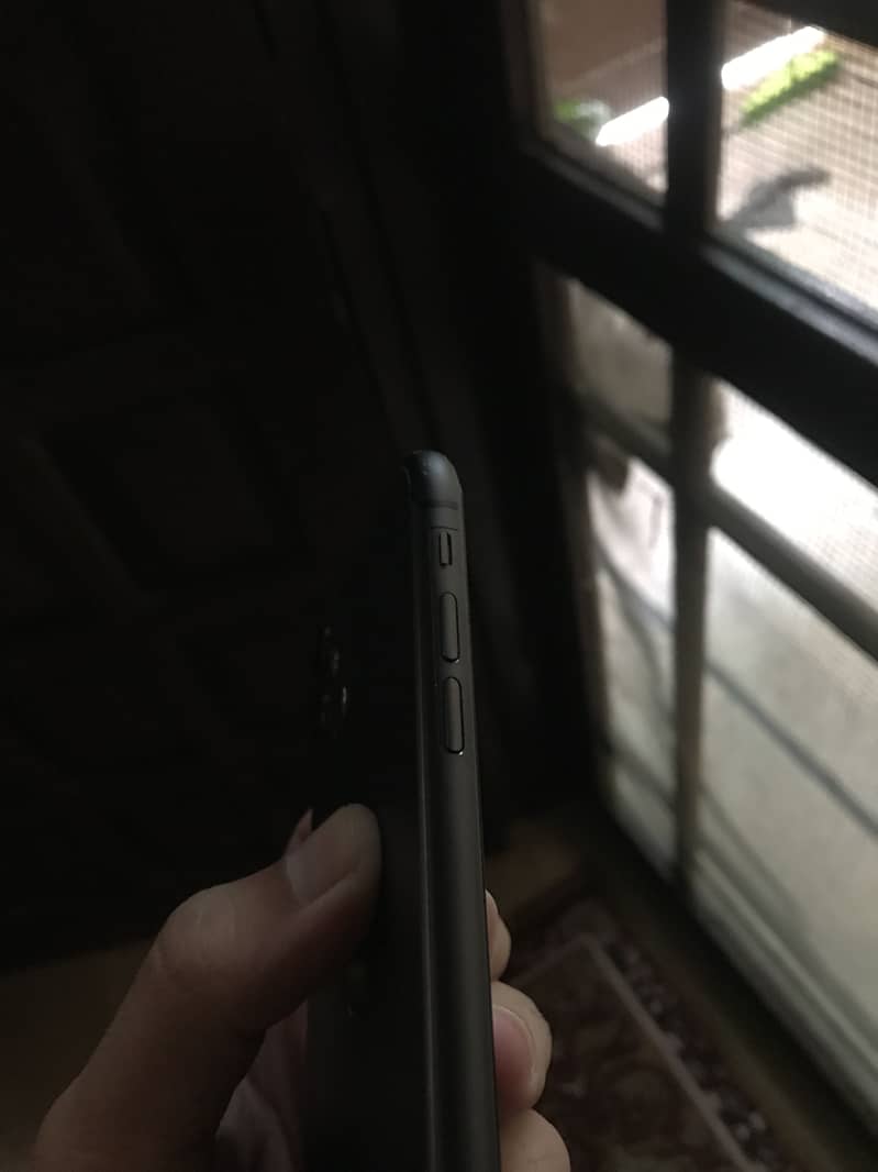 Apple iPhone 11 5