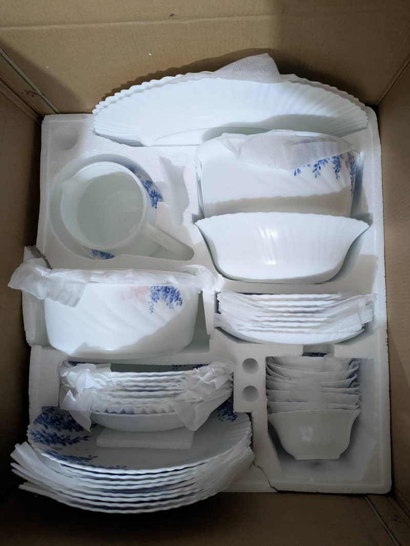 Dinner set 4