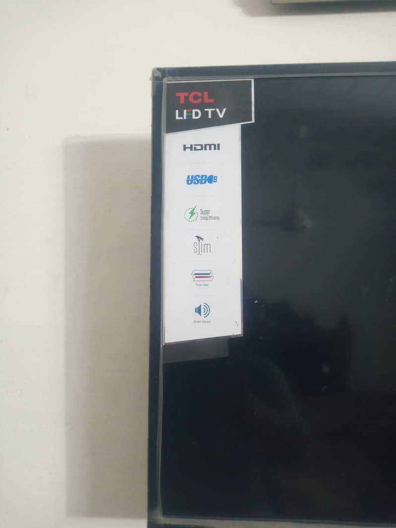 TCL LED 1
