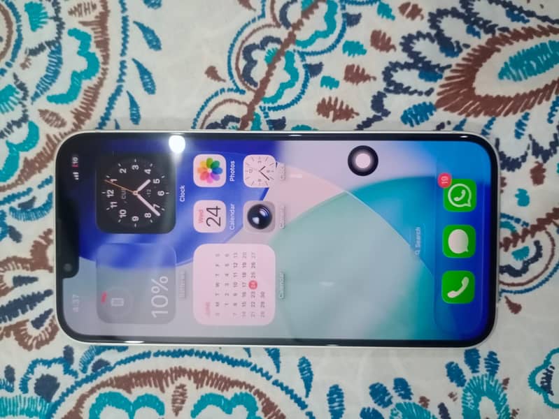 Apple iPhone 13 2