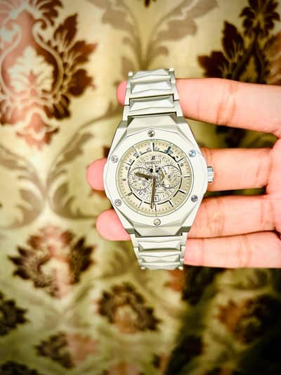Premium Men's Watch  Top trending Artical  Heavy weight Skeleton. .