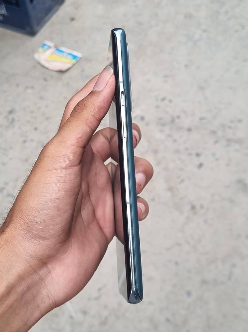 OnePlus 9 pro 5