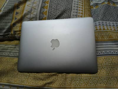 Macbook Pro 2015 like new condition