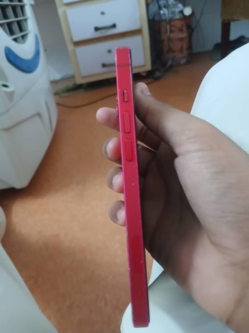 Apple iPhone 14 3