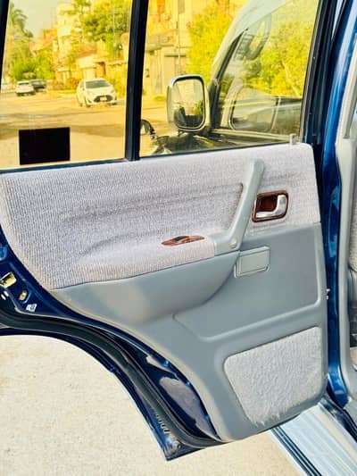 Mitsubishi Pajero 1998