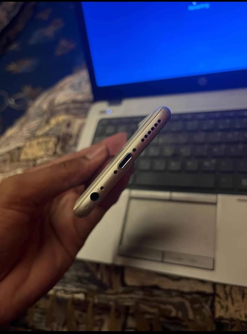 Apple iPhone 6 4