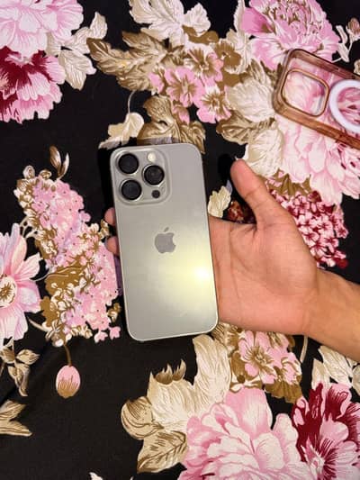 Apple iPhone 15 Pro