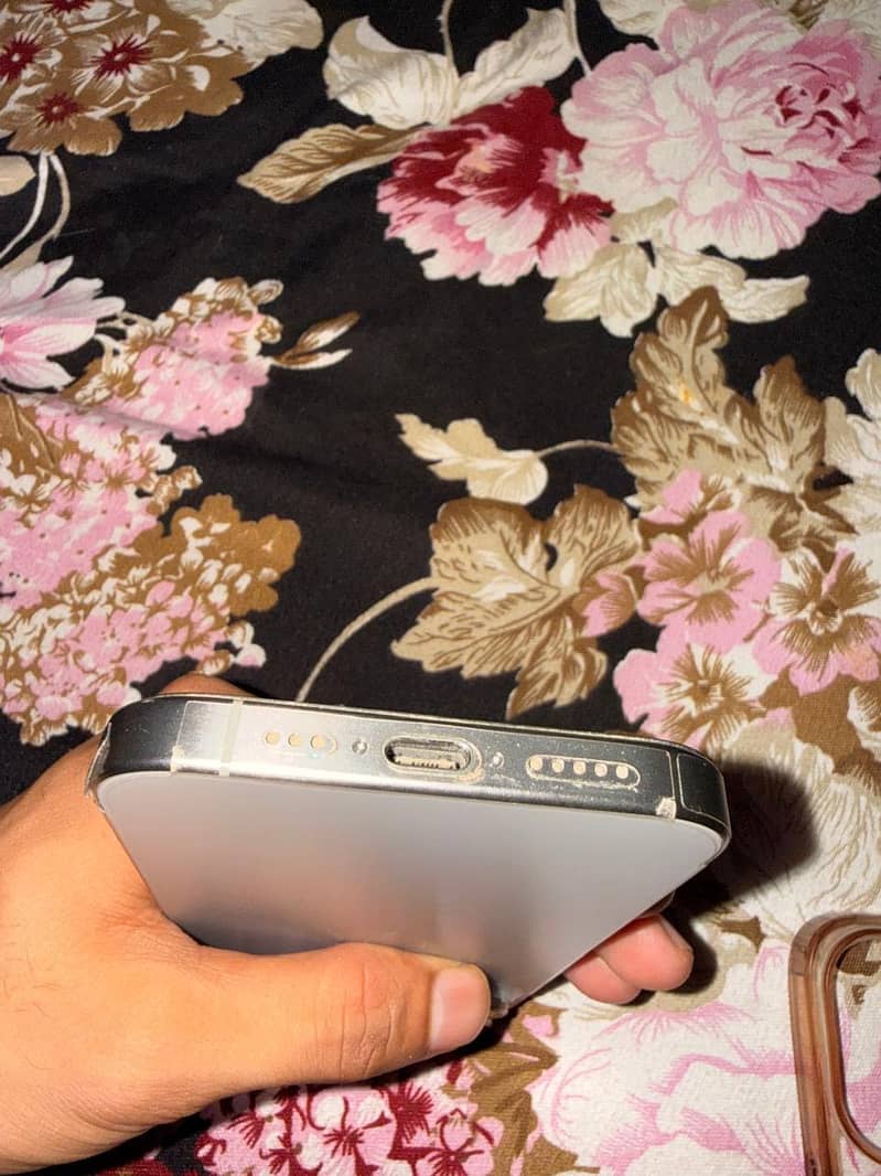 Apple iPhone 15 Pro 5