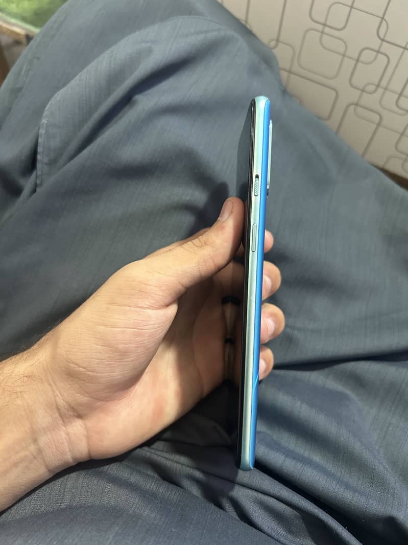 One Plus 8T 4