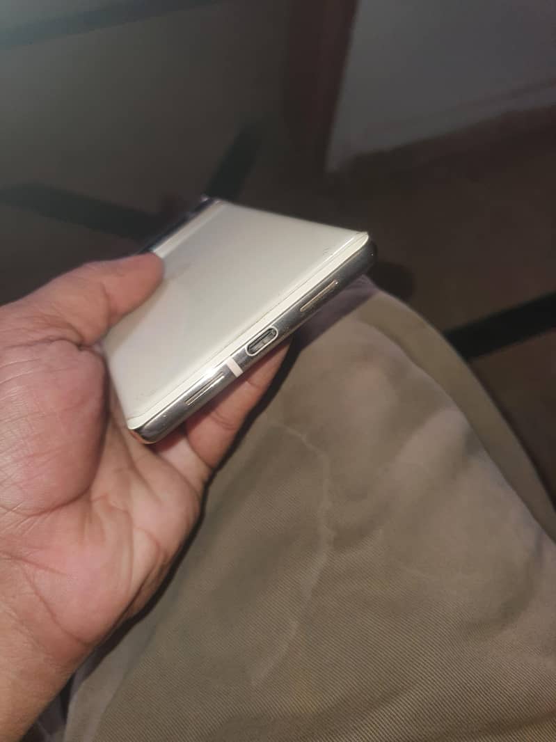 Google Pixel 6 Pro 4