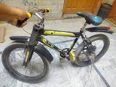 cycle with heavy tyres