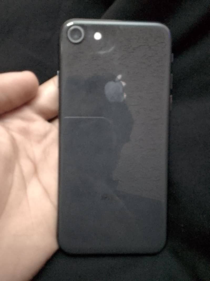 Apple iPhone 8 1