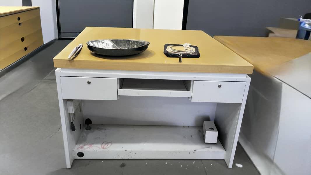 office table 0