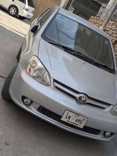 Toyota Platz 2005