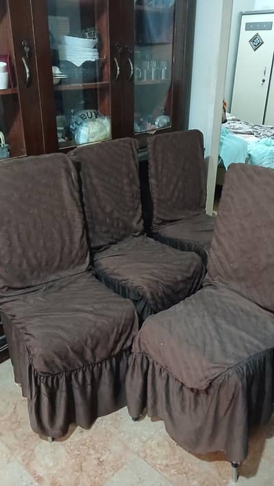 Dining table for sale