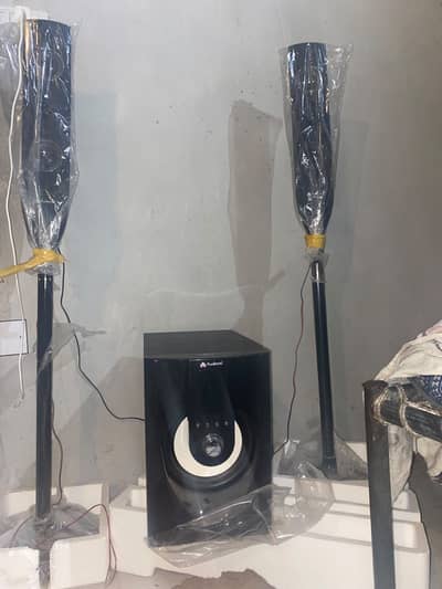 AUDIONIC power full classy desighn