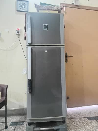 DAWLENCE 9144M TWO DOOR REFREGATOR