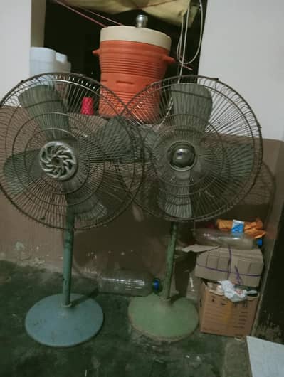 Stand Waly 2 pankhy For sale hain