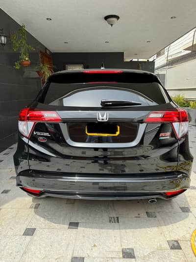Honda Vezel 2016