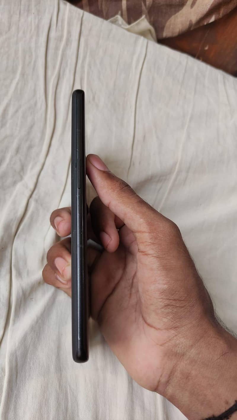 One Plus 10 Pro 5G 4