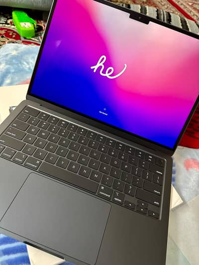 MacBook air M2 8/256 GB 13/5 inch